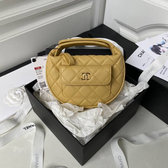 小香 Chanel 23B呼啦圈 美丽废物再定义ap3467球纹 干净清透的气氛感扑面而来 给人以温柔清雅的初印象 superior托斯卡纳皮厂 配真金厚镀五金