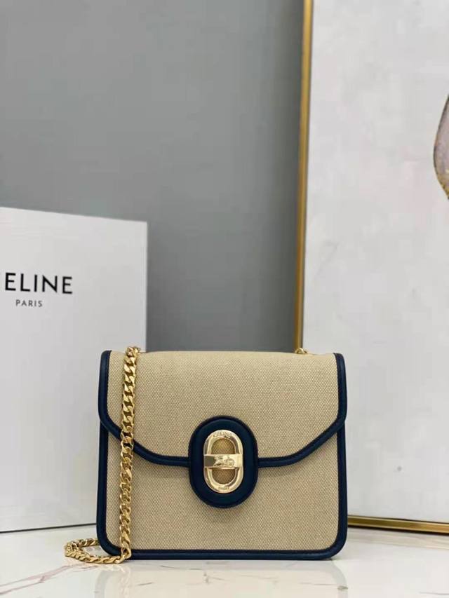 Celine赛琳 新品 Clutch Sulky牛仔布和皮革手包 斜挎包 织物面料 羊皮革包边织物面料衬里 肩背款 马车图案旋转锁扣开合 1个主隔层 1个内侧偏