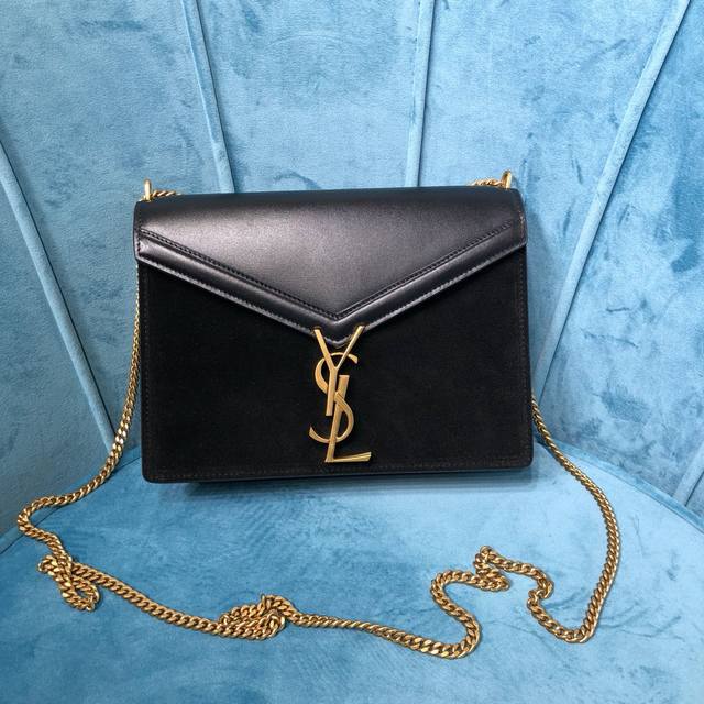 Y家 新品 Cassandra 真皮链条包 Y53 Saint Laurent Monogram翻盖包袋 侧面有饰钉 双隔层 一个平整前袋和y家 标志 双侧链