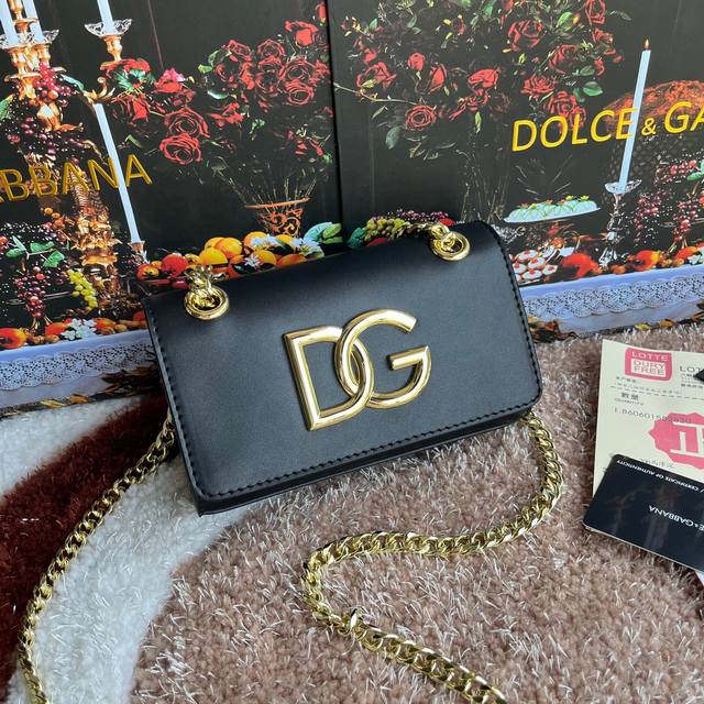 Dolce Gabbana 杜嘉班纳 款号 5183 原单 细腻手工制造 进口头层牛皮配以原厂五金包身顶部纯手工油边众多明星的最爱 可斜挎 海外代购专用品 有范