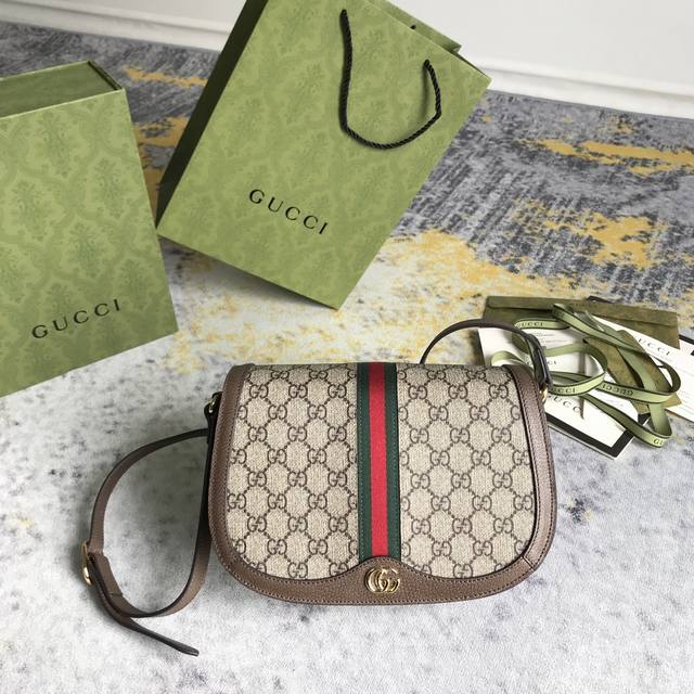 Gucci新款专柜品质 顶级原单货 实物实拍 款号601044啡棕尺寸 宽25X高18X侧宽9 出货啦