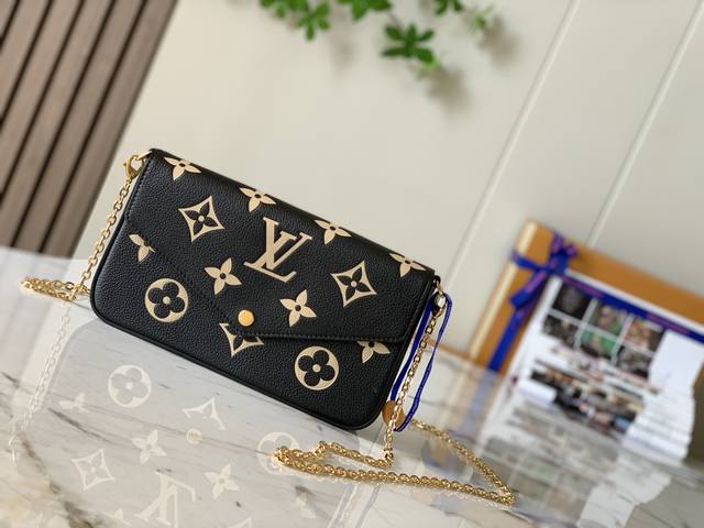 特级精品原厂皮 M80482黑色 本款 Pochette F licie 链条包为 Monogram Empreinte 皮革描绘 Monogram 印花 其信