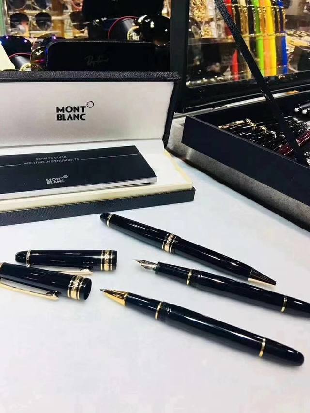 特价 国际品牌 Mont Blanc 万宝龙 钢笔 签字笔 新款火爆上市别具一格的款型设计 书写流畅 简约大方上档次 低调的奢华 携带方便 送礼体面高清细节美图