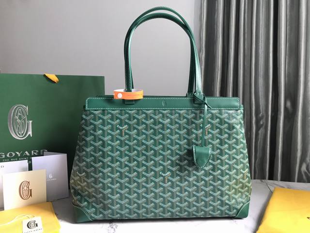 Gy家 全新 Goyard Tote通勤系列 Bellechasse Biaude 敞篷包有可以容纳a4文件的宽大内容量 能满足日常及商务通勤使用需求 内有由未