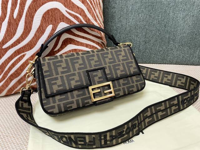 正品级 中号法棍. Fend1 最新 Baguette Ff Logo 老花刺绣系列#It S Not A Bag It S Baguette 大9022L 3