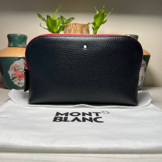 Montblanc 大班软皮颗粒纹系列收纳包 型号 Mb124121 124120 型号 Mb124122 124123 颜色 图片为准119130#12915