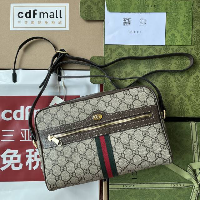 原厂皮配 Cdfmall三亚免税店手提袋 G家新款简介 沉浸在复古情怀之中ophidia家族迎来了新的成员 中号手提包方正的造型让人联想到复古的设计gg高级人造