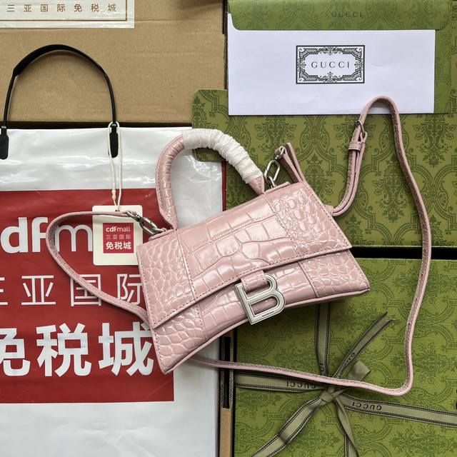 原厂皮配 Cdfmall三亚免税店手提袋 全网首发balenciaga Gucci 联名在gucci诞辰百年之际发布了全新 Aria-时尚咏叹调 系列两个品牌的