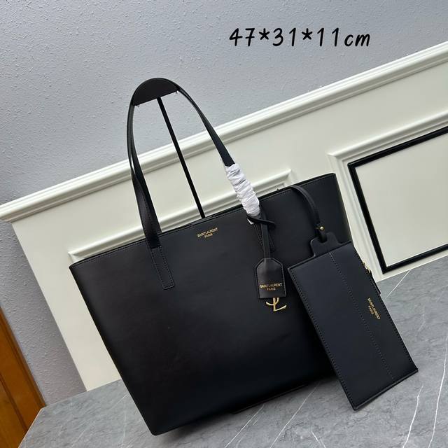 新款批 Ysl Shopping Bag 圣罗兰最经典之一的shopping Bag购物袋包包来啦[赞r] 非常柔软的牛皮材质 比较耐磨耐刮擦 轻便又百搭 需要