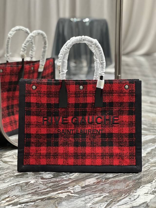 特价 Rive Gauche Tote Bag 左岸购物袋 从定制毛呢料到五金在到logo刺绣工艺 每一个细节我都要求完美 Zp购入开模定制 说真的 这是我遇到