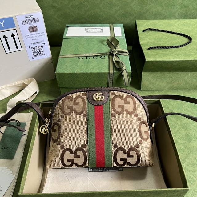 配全套原厂绿色包装 Gucci Meo Vintage斜挎贝壳包 贝壳包在无边序曲系列中脱颖而出 在复古格调中注入现代设计精髓 迷你手袋装饰椭圆形皮革标签 搭配