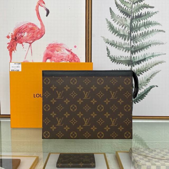 Louis Vuitton 顶级原单 独家背景 M61692 老花 尺寸:27.0X 21.0X 3.0 Cm 由全新标志性老花monogram Eclipse