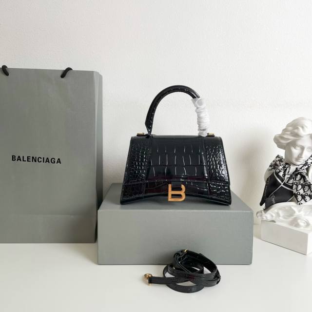 巴黎世家 Balenciaga 年度重磅hourglass沙漏包 鳄鱼黑 金扣现货 一眼万年的经典爆款 黄金s号 23X10X15Cm 原单进口小牛皮压纹鳄鱼