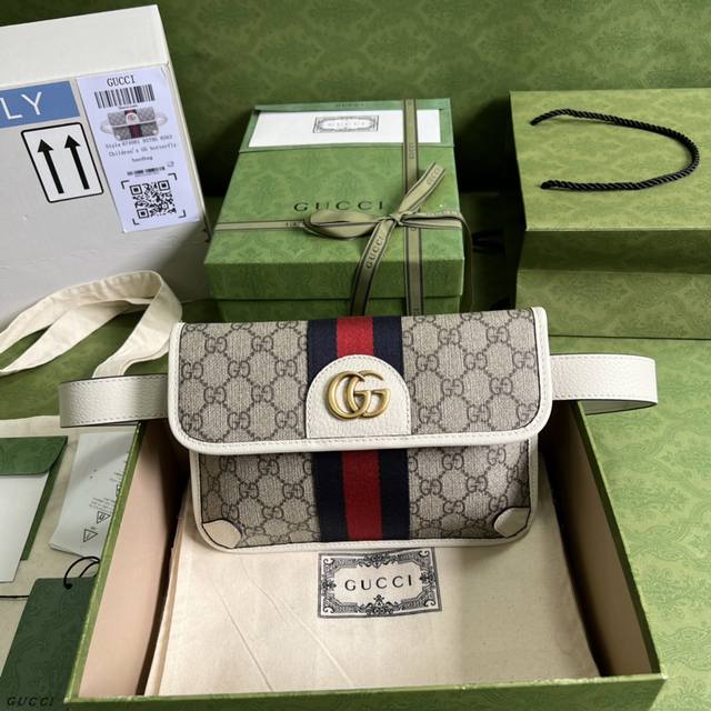 配全套原厂绿色包装 Gucci Meo Vintage 胸包 迷你包在无边序曲系列中脱颖而出 在复古格调中注入现代设计精髓 迷你手袋装饰椭圆形皮革标签 搭配品牌