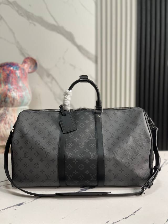 顶级原单 独家实拍 M45392 黑灰色 Keepall Bandouli re 50 旅行袋 此款 Keepall Bandouli re 50 旅行袋以浅色