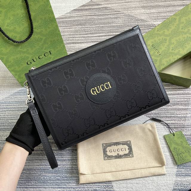 配全套包装 官网同步新款2020早秋gucci Off The Grid系列是gucci Circular Lines的首个系列，该产品线的设计充分运用各种可回