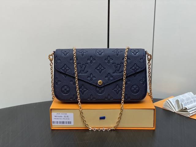 原单精品 M83589深蓝色 全皮压花三件套系列 Félicie Pochette 链条包 M64065 优雅设计与柔软的粒面monogram Empreint