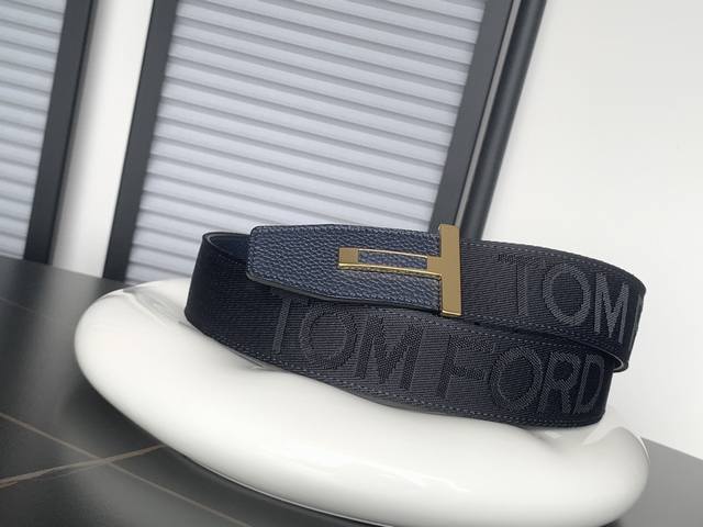 Tom Ford 意大利进口头层荔枝纹牛皮拼接牛仔布，搭配真空电镀亮面纯铜扣，官网新款，专柜有售，市场顶级品质，支持验货 配送全套专柜包装，宽度 3.8Cm