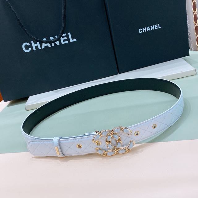 高定版本精品专供，小香 Chanel 女装系列logo 皮条配色 Cc扣 黄铜金色金属 3.0Cm精品做工，羊皮定制，非普通皮料可比！手感柔软极佳 典雅