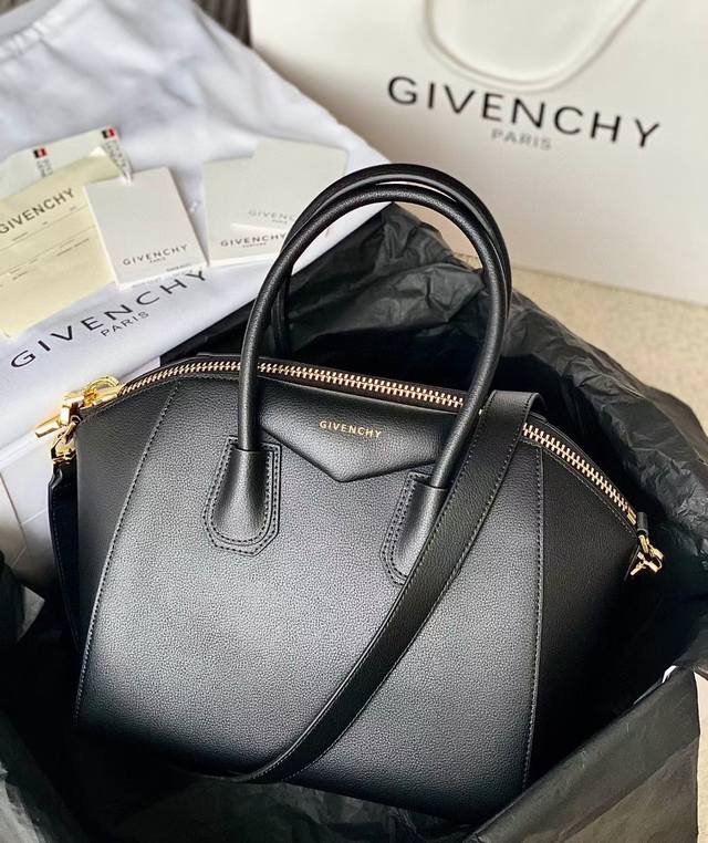 法国品 纪*希 GIVENC*Y 经典款Antigona tote 手提包进口山羊皮，最新版烫字logo！ 款号搜9981-2 尺寸28*34*25