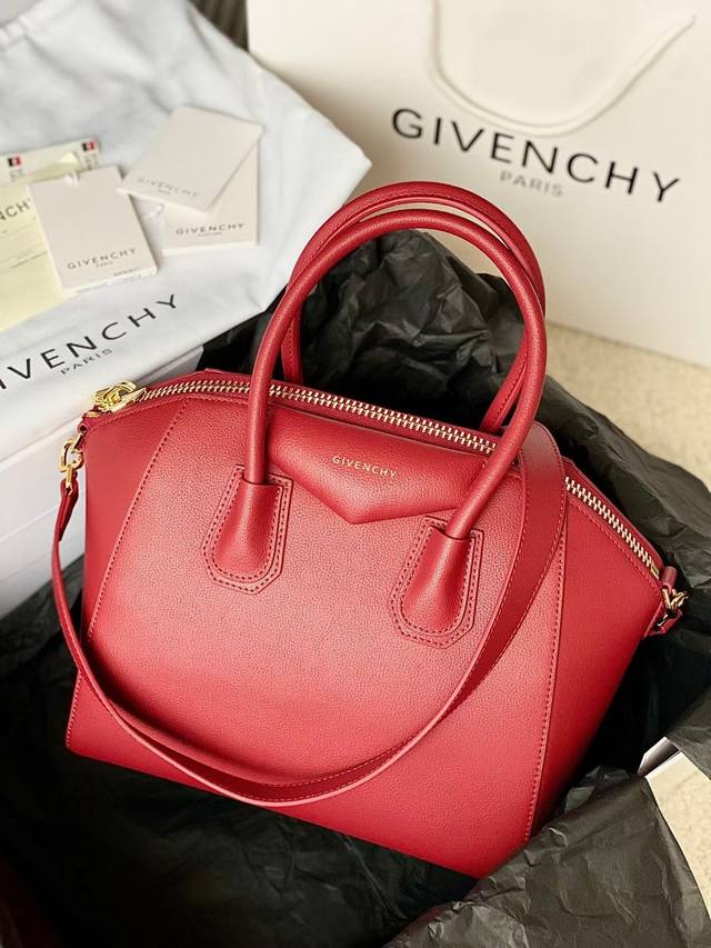 法国品 纪*希 GIVENC*Y 经典款Antigona tote 手提包进口山羊皮，最新版烫字logo！ 款号搜9981-2 尺寸28*34*25 银扣