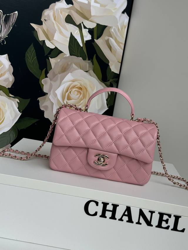 Chanel 21K最新Mini CF handle 手提包 AS2431 经典菱格口盖包 饰以精致经典链子搭配手提，细腻羊皮：润饰手袋，脱颖而出，演绎永恒优雅