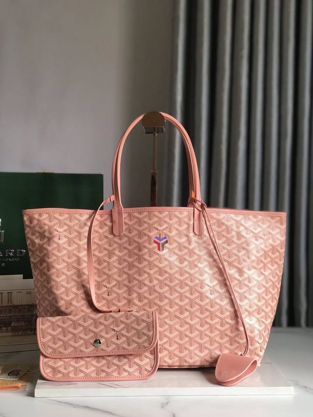 正品级 小号Saint Louis PM 限量粉定制三色Y形彩绘，一个包形两种风格 Goyard 戈雅 经多次研究与改良，不断提升面料与皮质，全方位独家定制只为