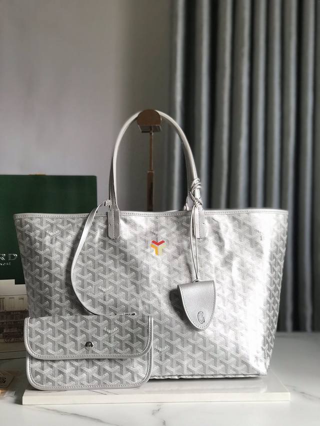 正品级 小号Saint Louis PM 限量银定制三色Y形彩绘，一个包形两种风格 Goyard 戈雅 经多次研究与改良，不断提升面料与皮质，全方位独家定制只为