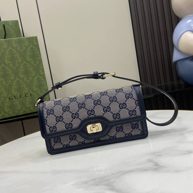 正品级 新品 Gucci Luce系列迷你肩背包。Gucci Luce系列包袋散发着浓郁的俏皮感和趣味感，“Luce”在意大利语中意为“光明”。Original