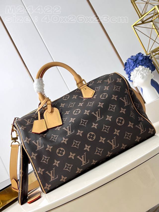 顶级原单 独家实拍 MM24422咖啡 本款 Speedy P9 Bandoulière 40 Monogram Leather 手袋为柔软粒面牛皮革包裹羊皮革