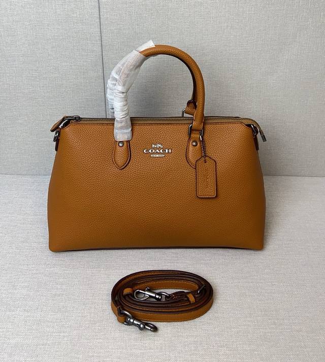 Coach 蔻驰单肩手提包大容量老花经典复古通勤斜挎包。Cr157 Cr156尺寸32×12×20。