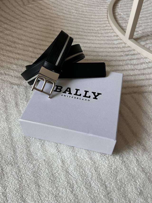 Bally 意大利进口头层小牛皮间接条纹帆布，搭配真空电镀亮面旋转纯铜扣，经典款式，专柜有售，市场顶级品质，支持验货 配送全套专柜包装，宽度 3.4Cm