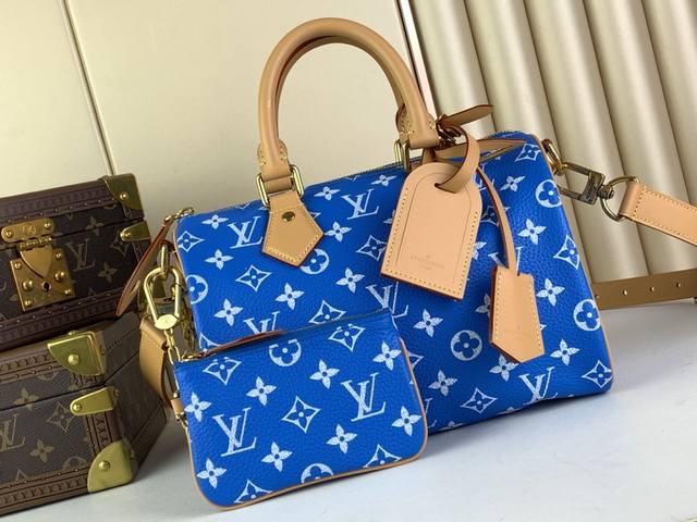 出厂价 Speedy P9 Bandoulière25 手袋 M24424蓝色 本款 Speedy P9 Bandoulière25Monogram 皮革手袋以