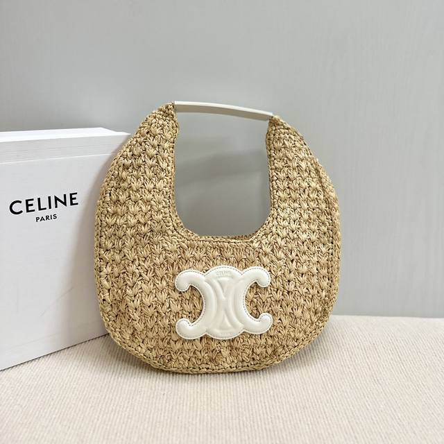 正品级 新品上线ce Hobo草编包，Celine Classic Panier植物材料和牛皮革制作而成！造型勾勒出现代人内心的艺术世界，Hobo手袋，手工编织