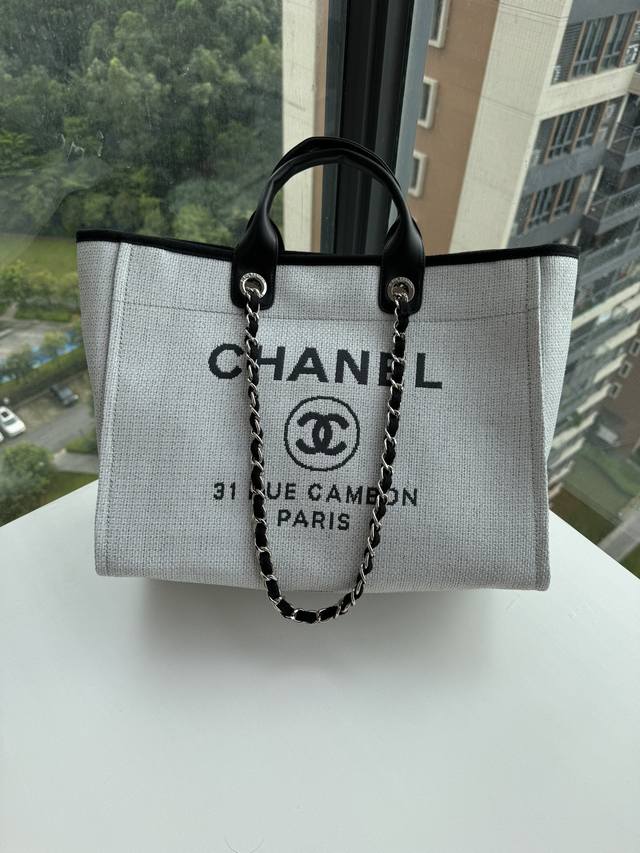 Chanel 66941 #大号沙滩牛仔帆布包chanel Deauville春夏迪拜度假系列经典购物袋带手柄大号妈咪包夏天时尚搭档休闲百搭越发自然简易的搭扣设