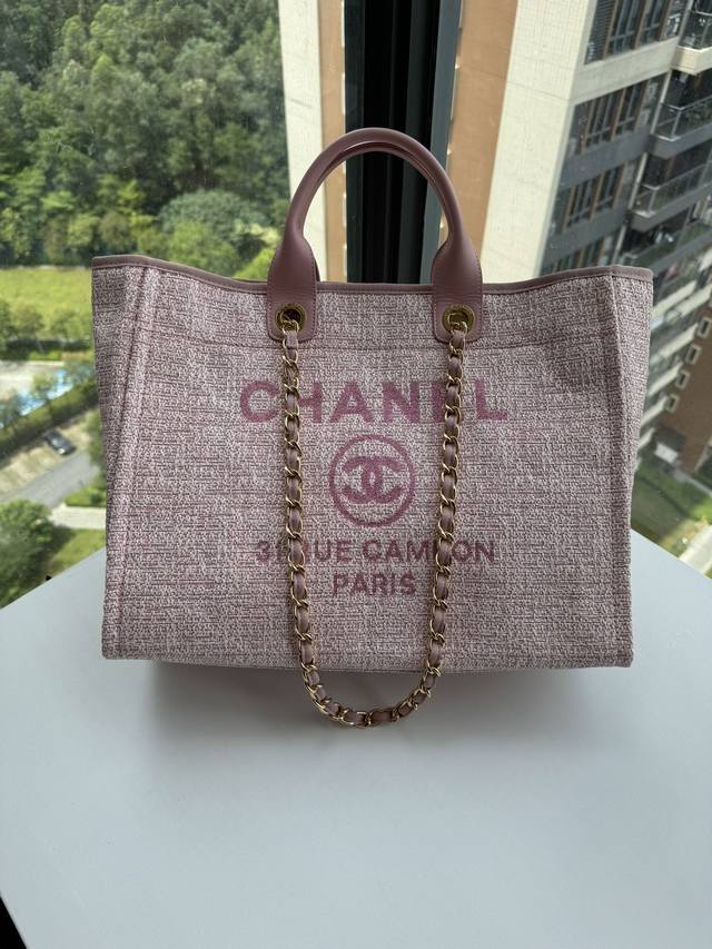 Chanel 66941 #大号沙滩牛仔帆布包chanel Deauville春夏迪拜度假系列经典购物袋带手柄大号妈咪包夏天时尚搭档休闲百搭越发自然简易的搭扣设