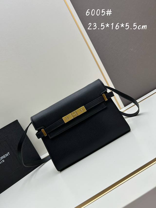 新款配盒子批saint Laurent Ysl曼哈顿包包中号 气埸全开通勤之神 简单的造型 经典的配色 不管过多少年都难过时 光皮黑金配色 为职场而生的配色 整