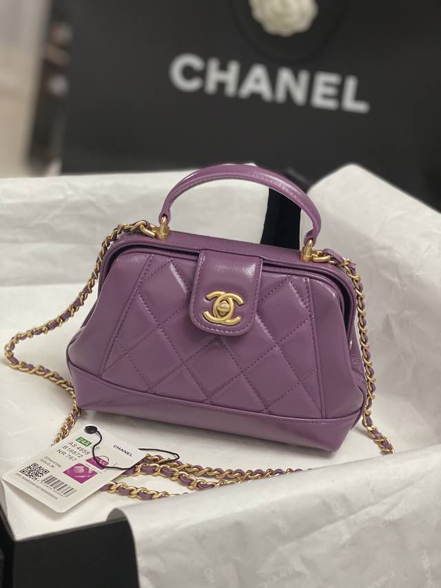 Chanel:，型号as4109#，尺寸9X13×4.5Cm，大号，As4549#，尺寸，16X23.5X8 Cm，2024年新款，医生包 实物超级美 油蜡皮配