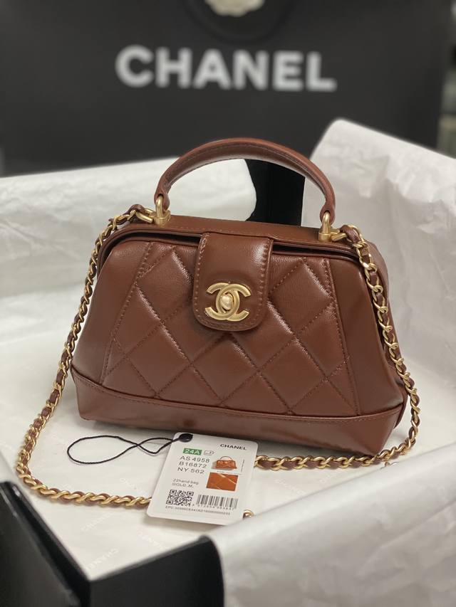 Chanel:，型号as4109#，尺寸9X13×4.5Cm，大号，As4549#，尺寸，16X23.5X8 Cm，2024年新款，医生包 实物超级美 油蜡皮配