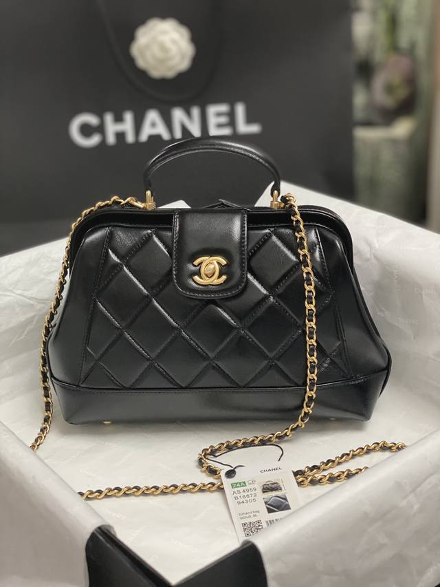 Chanel:，型号as4109#，尺寸9X13×4.5Cm，大号，As4549#，尺寸，16X23.5X8 Cm，2024年新款，医生包 实物超级美 油蜡皮配