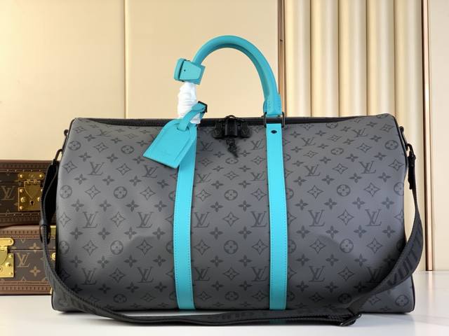 出厂价 Keepall Bandoulière 50 M11481银花 拼浅蓝旅行袋取材 Monogram Eclipse Reverse 帆布，以哑光金属件和