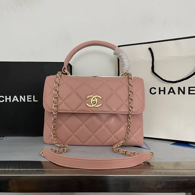 92236＃升级版chanel 春夏秋冬新色出货 尺寸 25×12×17Cm。