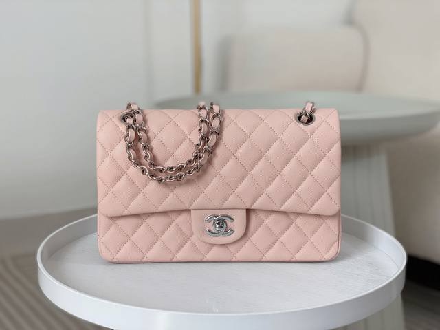 Chanel 1112升级版无车边classic Cf 25Cm最好卖的尺寸25Cm 经典简约大气 优雅永不过时 小牛皮鱼子酱外观搭配同色系小羊皮内里 金 银两