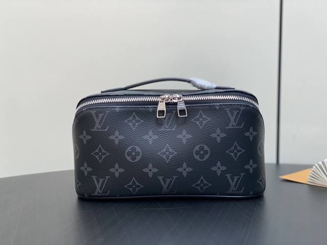 原单精品 M11750黑花 M11508 洗漱包手拿包系列 Toiletry Bag 盥洗袋 Toiletry Bag2 Compartments盥洗袋取材mo