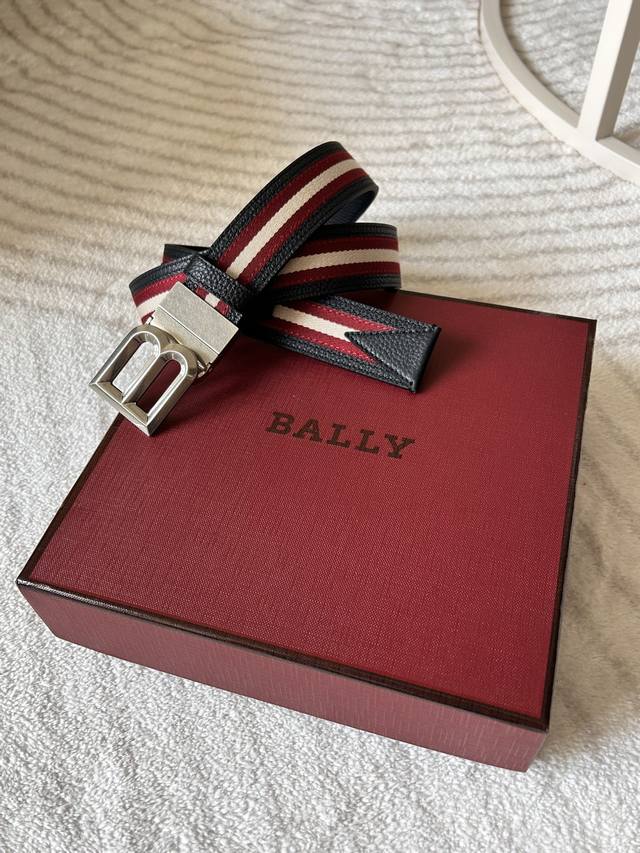 Bally 意大利进口头层荔枝纹牛皮配条纹帆布，搭配真空电镀仿古银旋转纯铜扣，官网新款，专柜有售，市场顶级品质，支持验货 配送全套专柜包装，宽度 3.5Cm