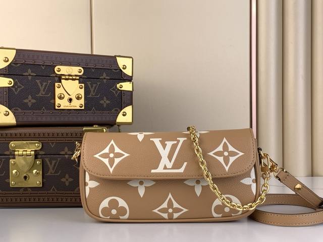 出厂价 Wallet On Chain Ivy 手袋 M82210 12758 浅棕色 压花丝印 Wallet On Chain Ivy 手袋于 Monogra