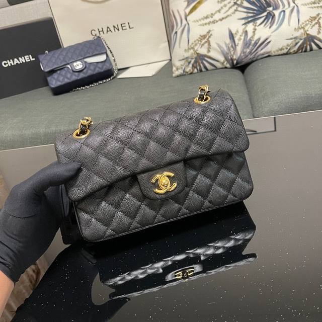 细球黑里 高端定制品 Chane1 Classic Flap Bag A01118鱼子酱 演绎了chane1的经典，高雅、简约、精美！专柜同步更新 最新版本 Z