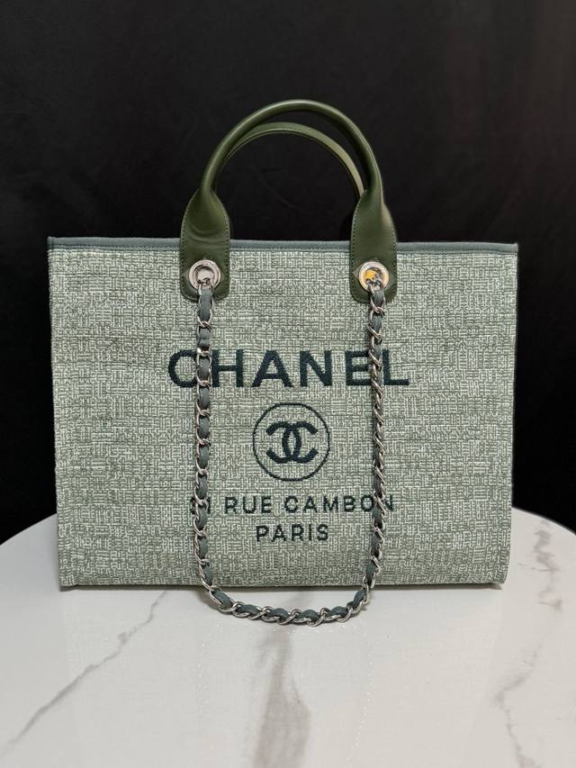 Chanel 66941 #大号沙滩牛仔帆布包chanel Deauville春夏迪拜度假系列经典购物袋带手柄大号妈咪包夏天时尚搭档休闲百搭越发自然简易的搭扣设