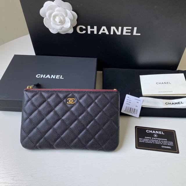 顶级原单 Chanel 新款球纹菱格零钱包 手拿随身包。A P1071尺寸：20X12.2X1Cm