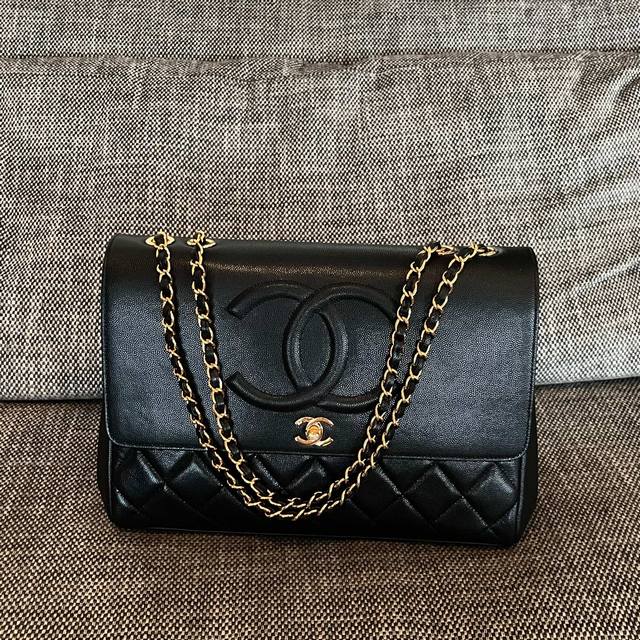 Chanel Vintage 浮雕大logo翻盖包 尺寸:33X11X23Cm